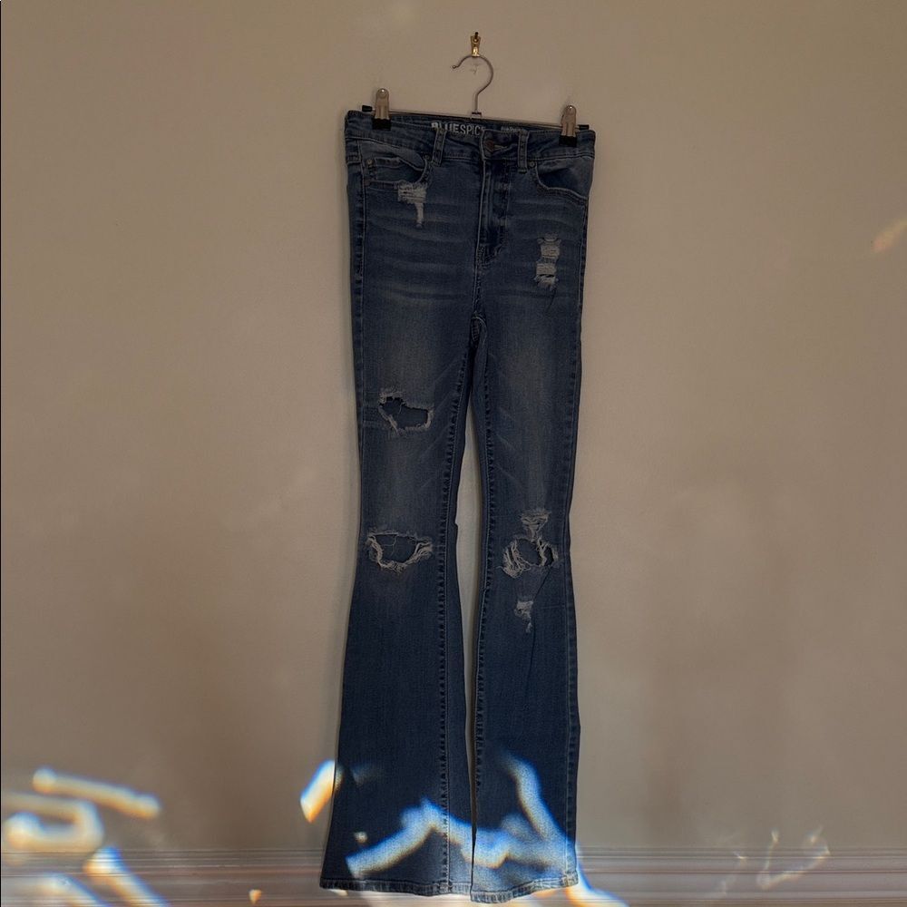 Blue Spice distressed jeans high rise‎ flares